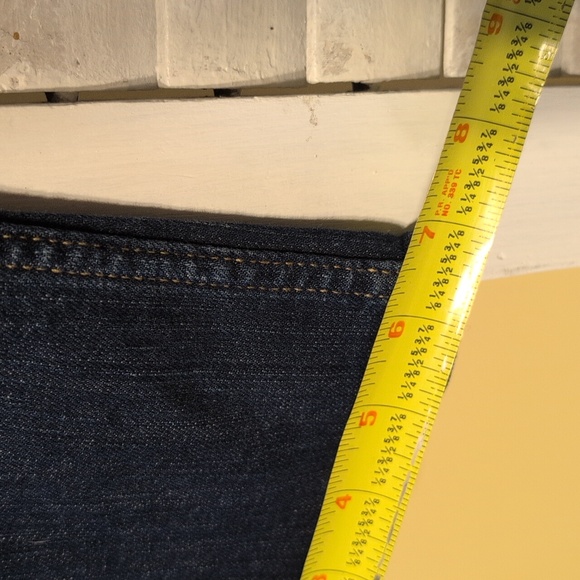 Banana Republic Girlfriend Jeans - Picture 6 of 6